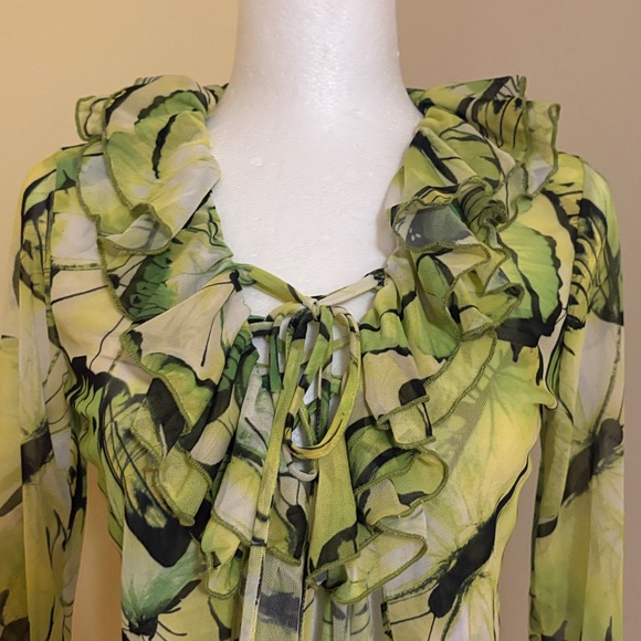 Fashion Nova Floral Ruffle Lime Color Top Small NWT - Picture 2 of 7